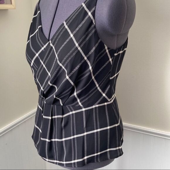 CABI Check Crossover Cami Size 8 #3986 NWT - Picture 3 of 7